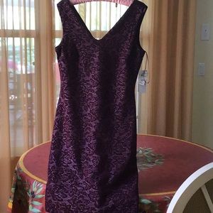 Donna Ricco sheath dress.